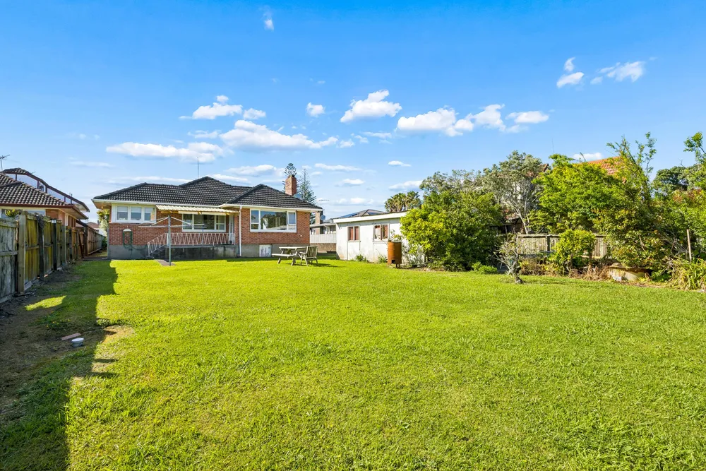 Photos of 43 Millen Avenue