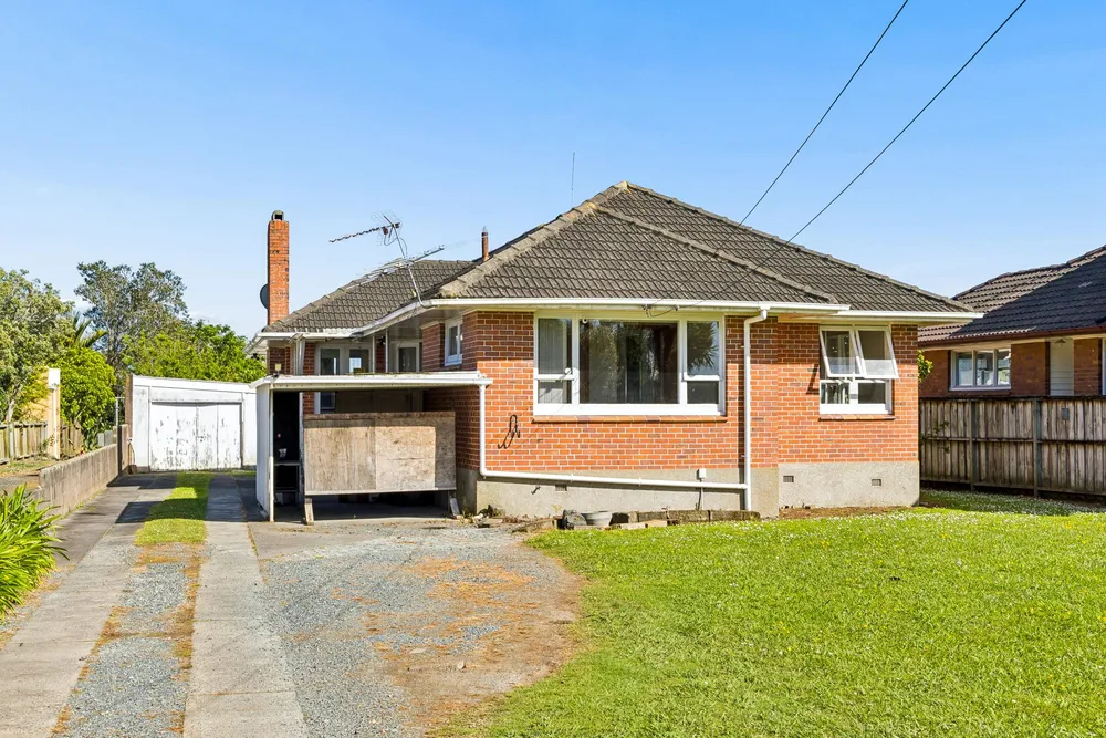Photos of 43 Millen Avenue