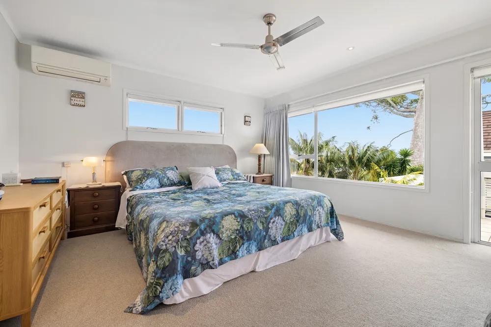 Photos of 98 Orakei Road