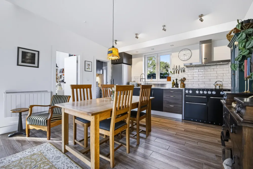 Photos of 27 Tawa Road