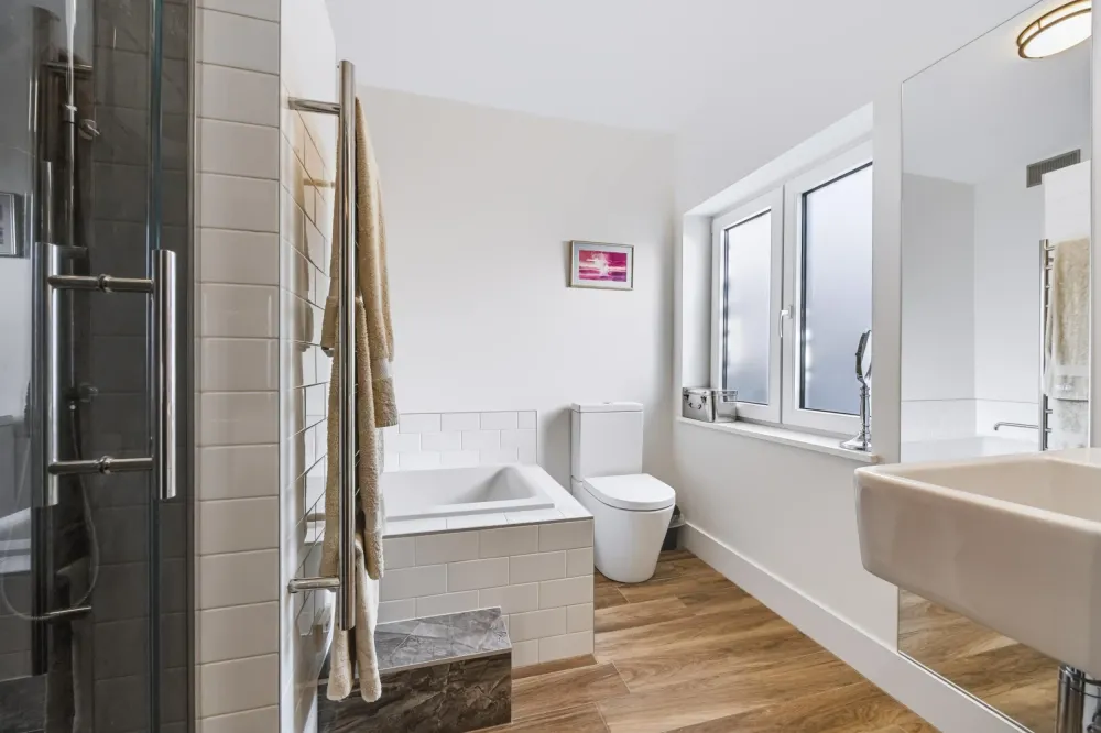 Photos of 27 Tawa Road