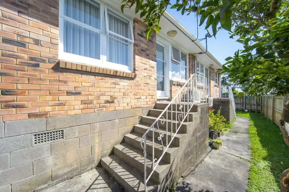 Photos of 3/182 Carrington Road