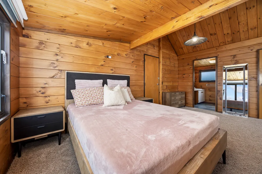 Photos of 24 Mercury Way