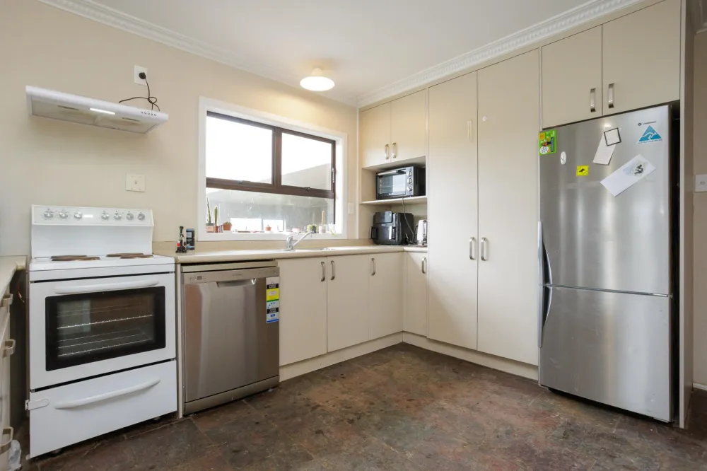 Photos of 703 Bayley Road