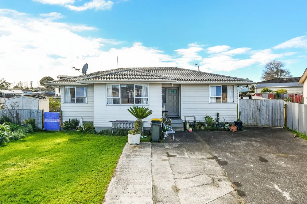 Photos of 16 Serrano Place