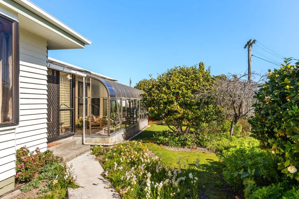 Photos of 27 Valley Road