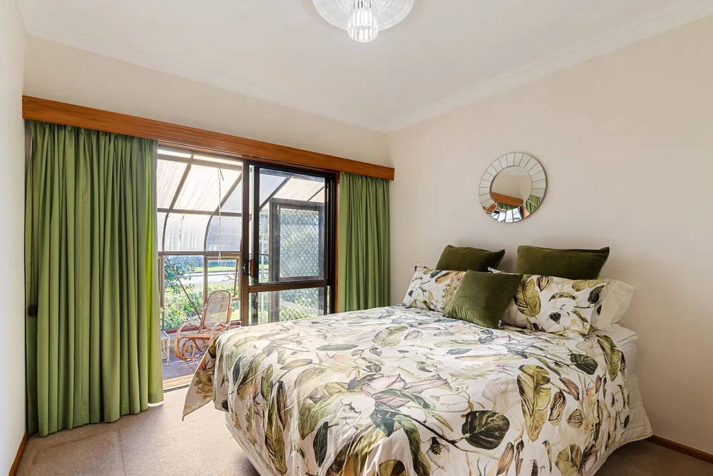 Photos of 27 Valley Road