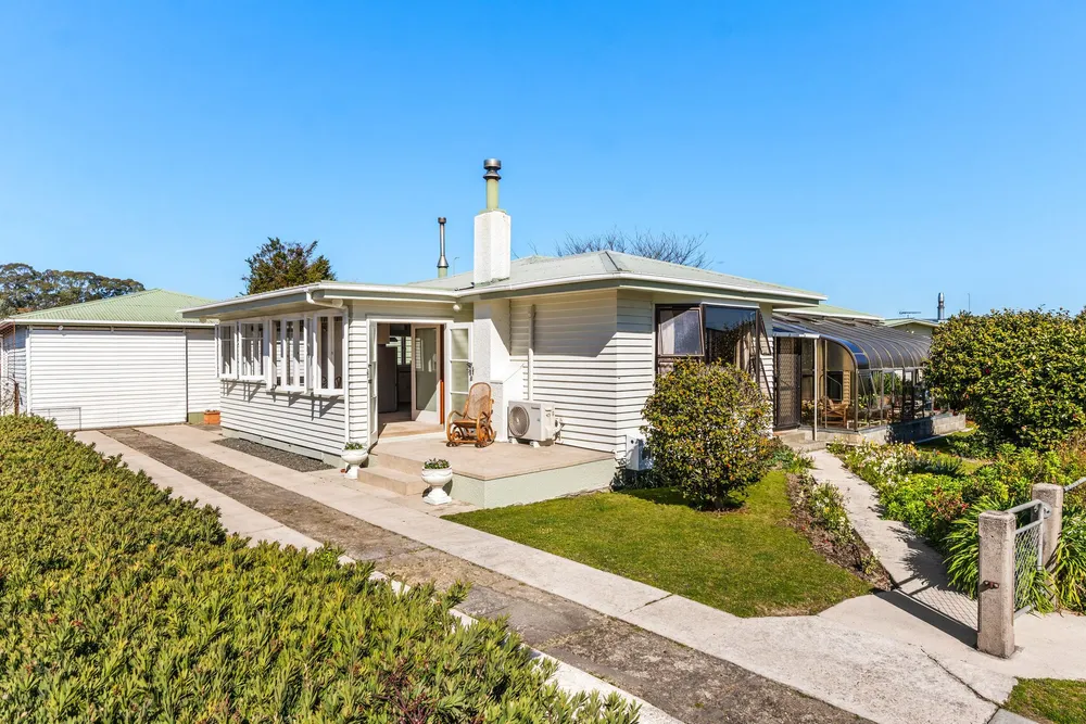 Photos of 27 Valley Road