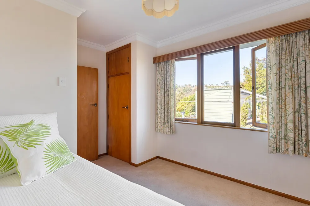 Photos of 27 Valley Road