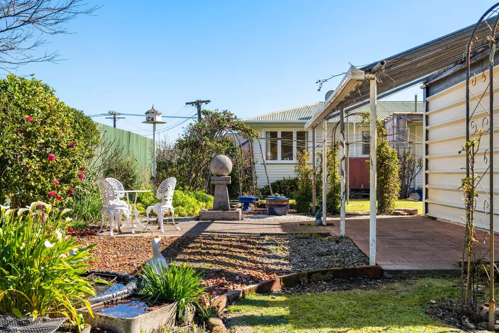 Photos of 27 Valley Road