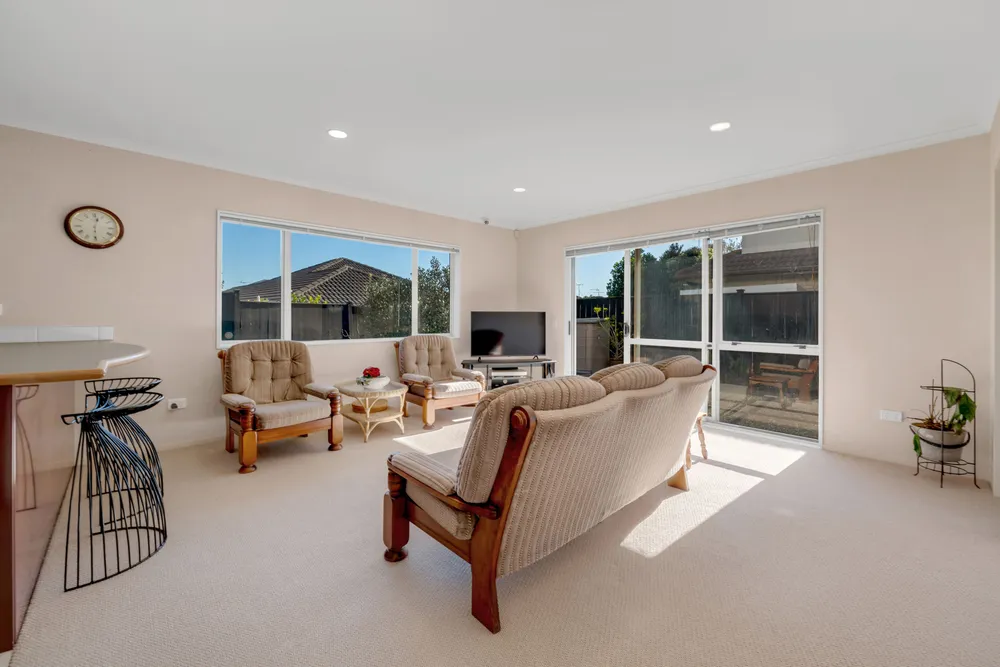 Photos of 135 Middlefield Drive