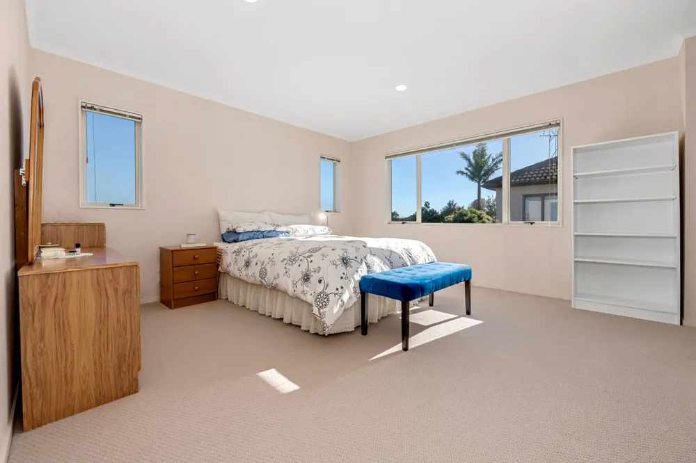 Photos of 135 Middlefield Drive