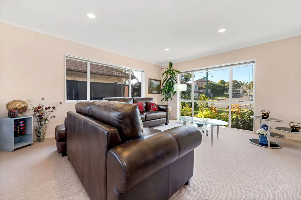 Photos of 135 Middlefield Drive