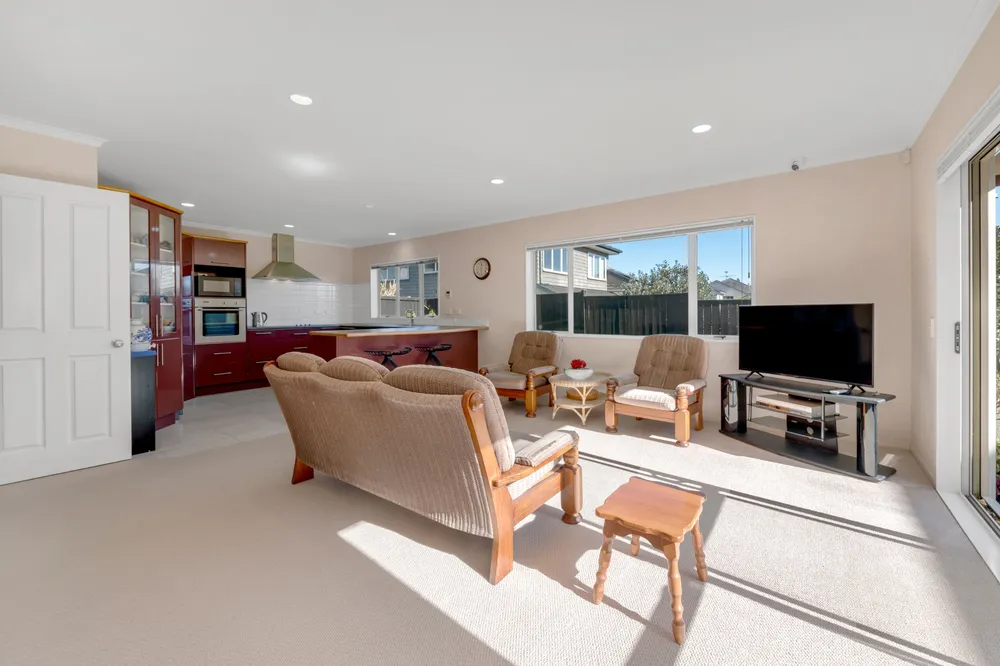 Photos of 135 Middlefield Drive