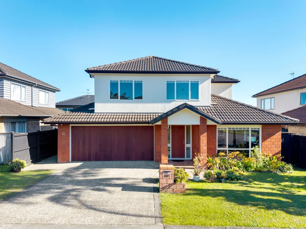 Photos of 135 Middlefield Drive