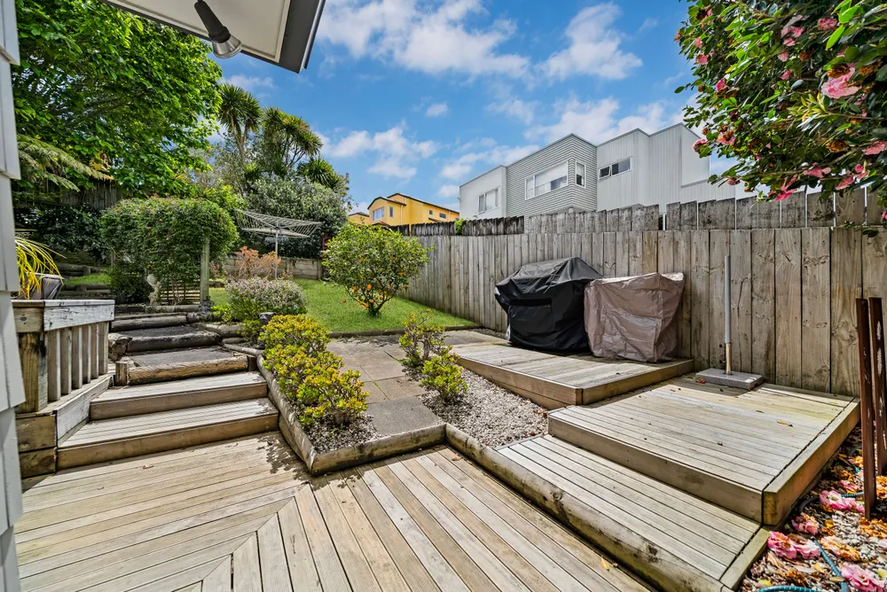 Photos of 42 Lavery Place
