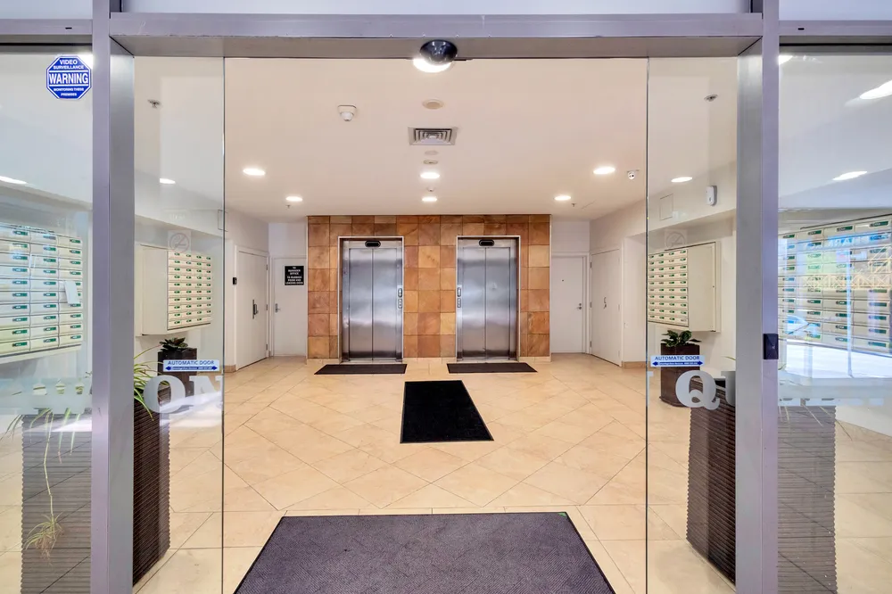Photos of 411/421 Queen Street