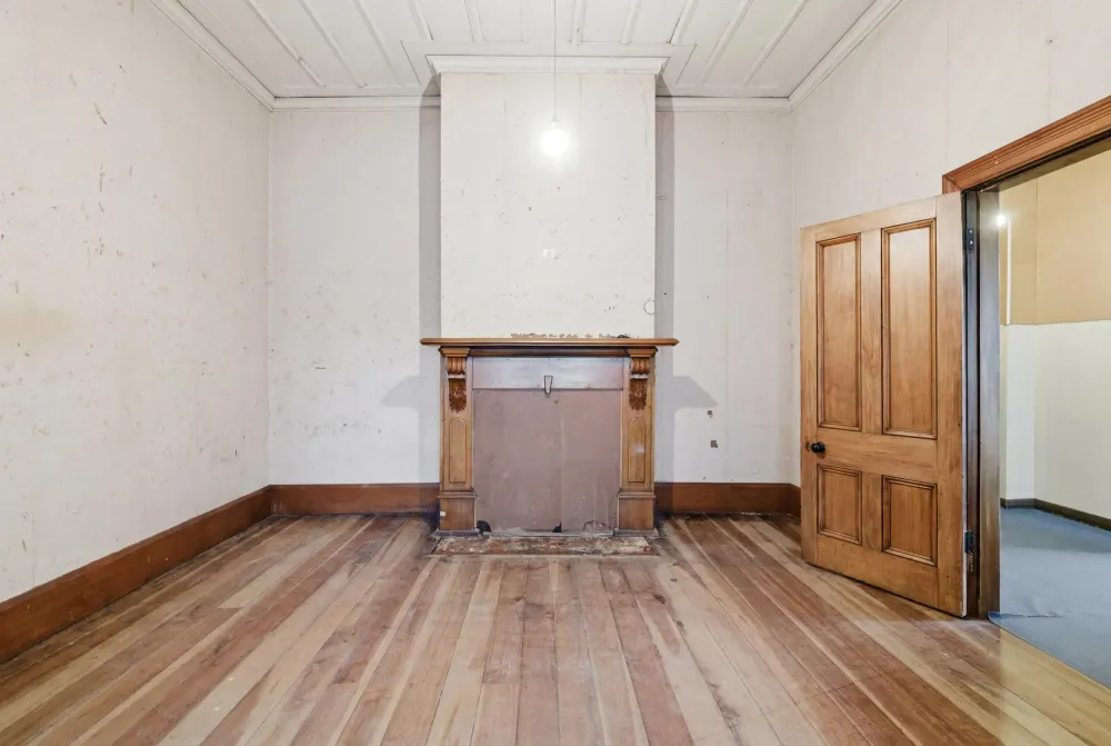 Photos of 30 Eagle Street