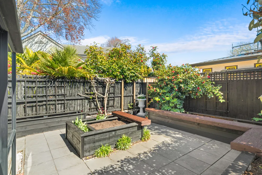 Photos of 71a Hamilton Avenue