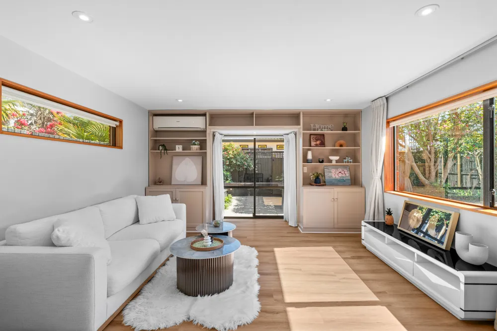 Photos of 71a Hamilton Avenue
