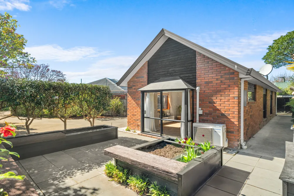 Photos of 71a Hamilton Avenue