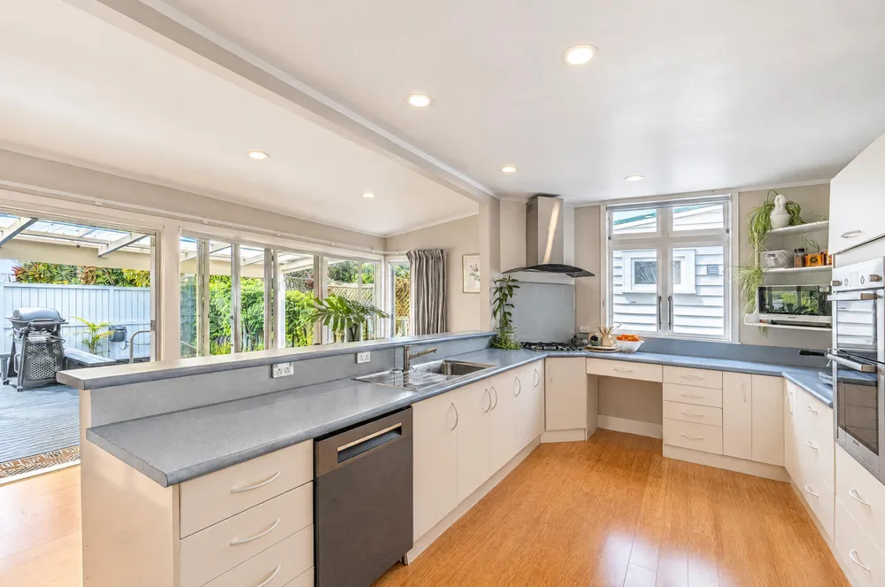 Photos of 6 Tainui Road