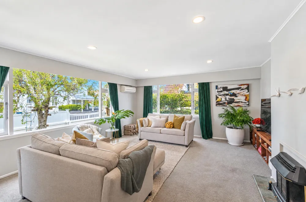 Photos of 6 Tainui Road