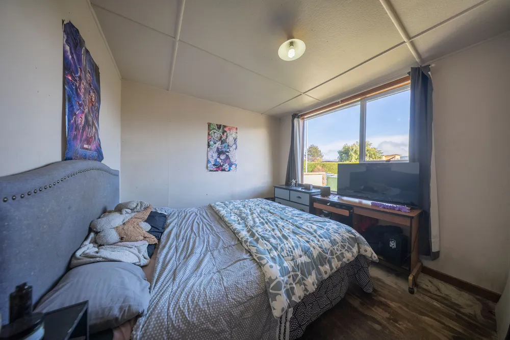 Photos of 6 Mackinnon Loop