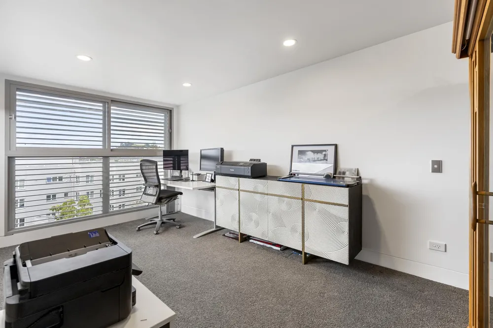 Photos of 19E St Stephens Avenue
