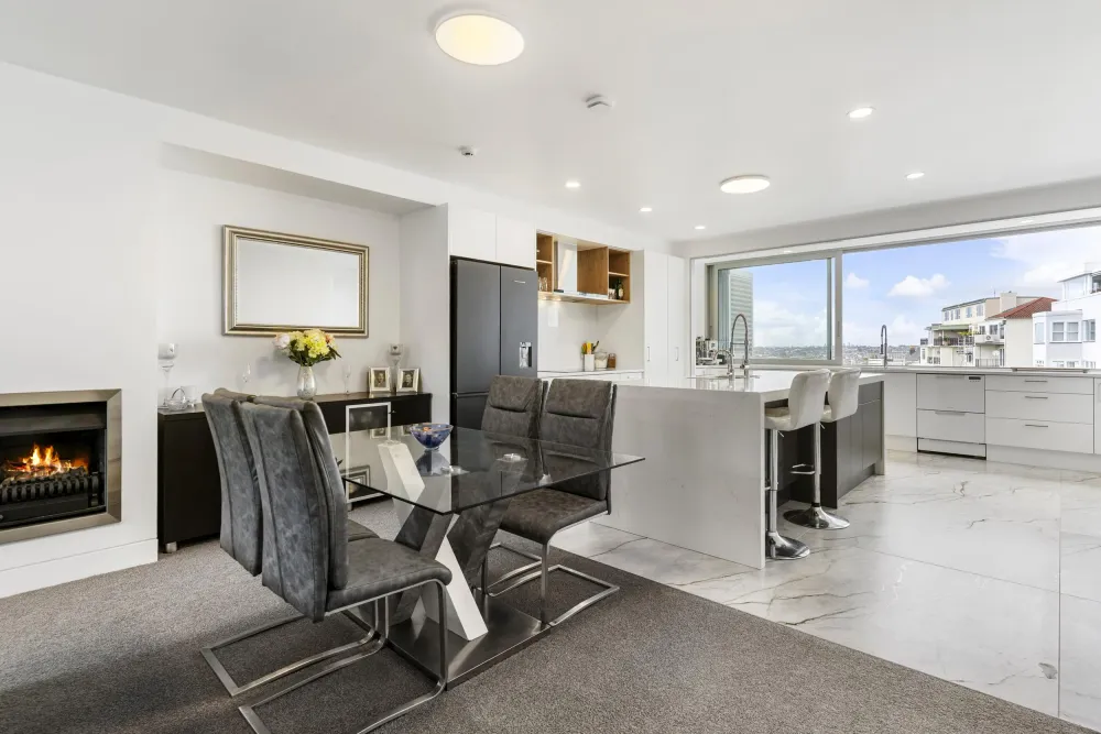 Photos of 19E St Stephens Avenue