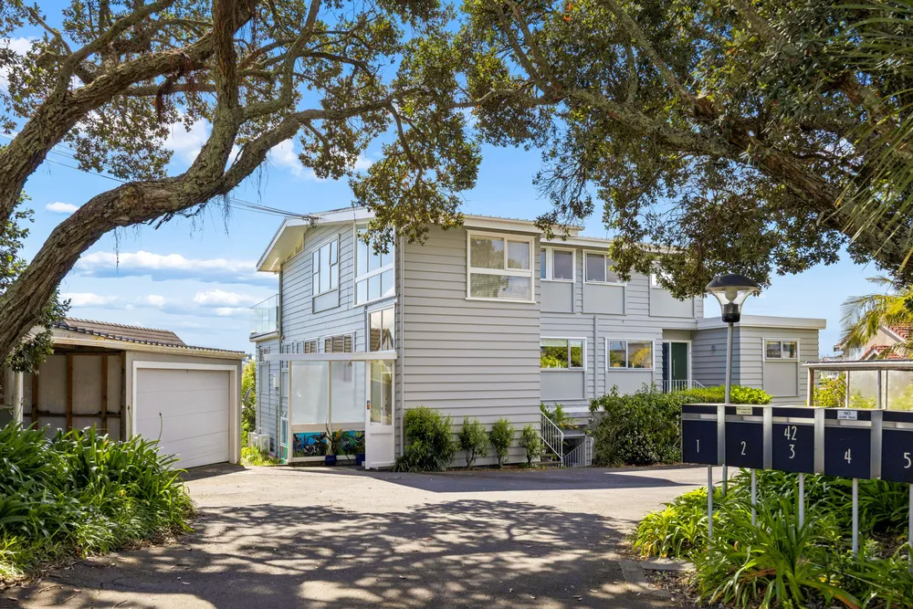 Photos of 5/42 Challenger Street