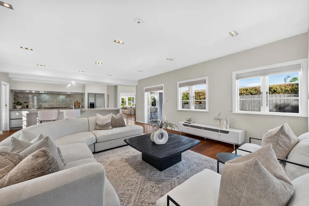 Photos of 3 Parkside Street