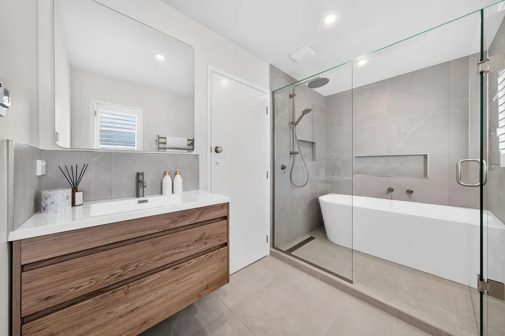 Photos of 3 Parkside Street