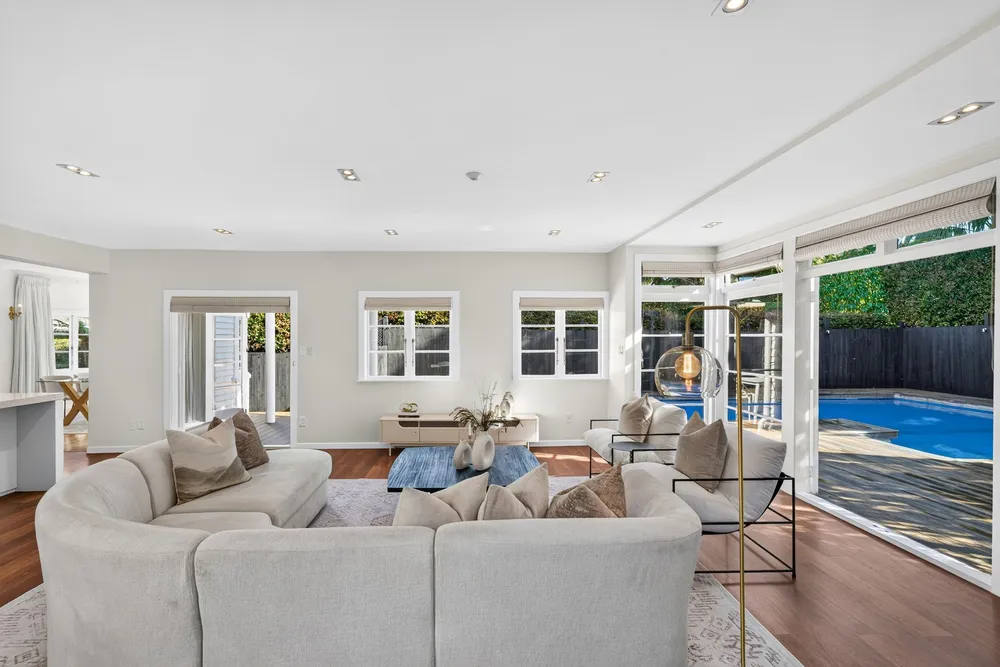 Photos of 3 Parkside Street