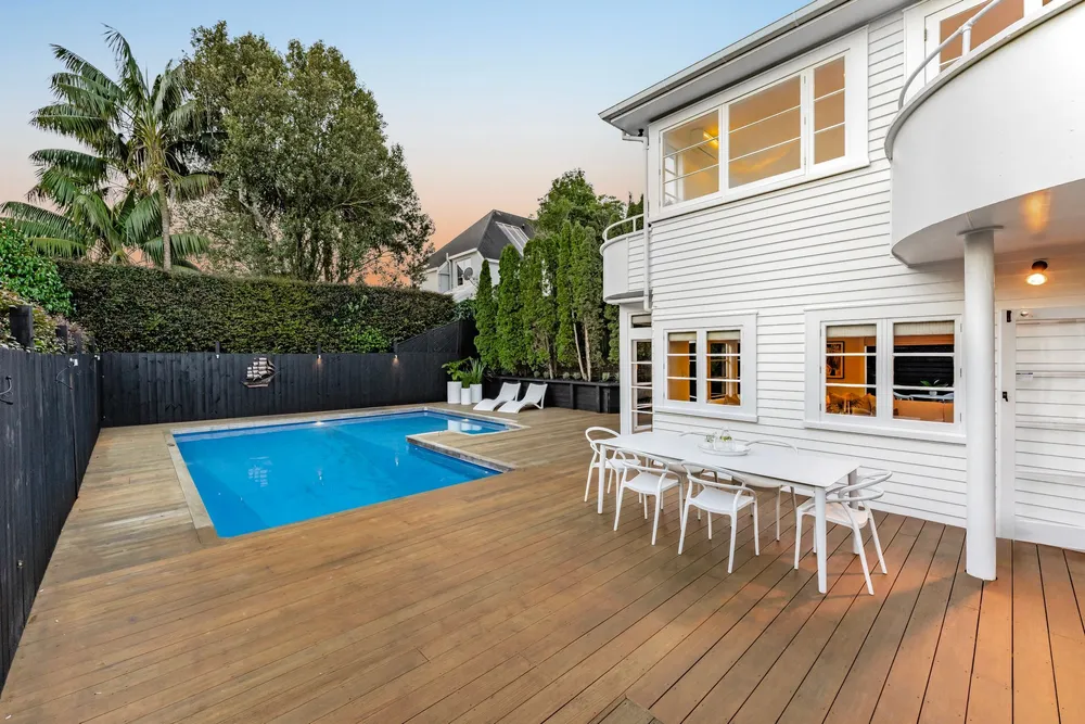 Photos of 3 Parkside Street
