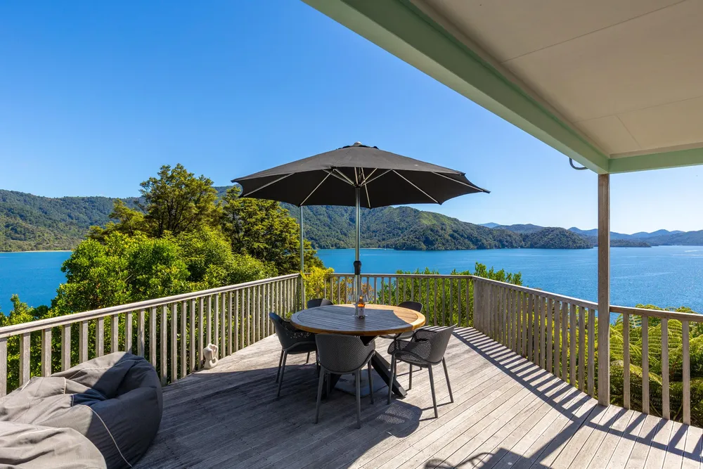 Photo of 2069 Queen Charlotte Dr, Marlborough Sounds