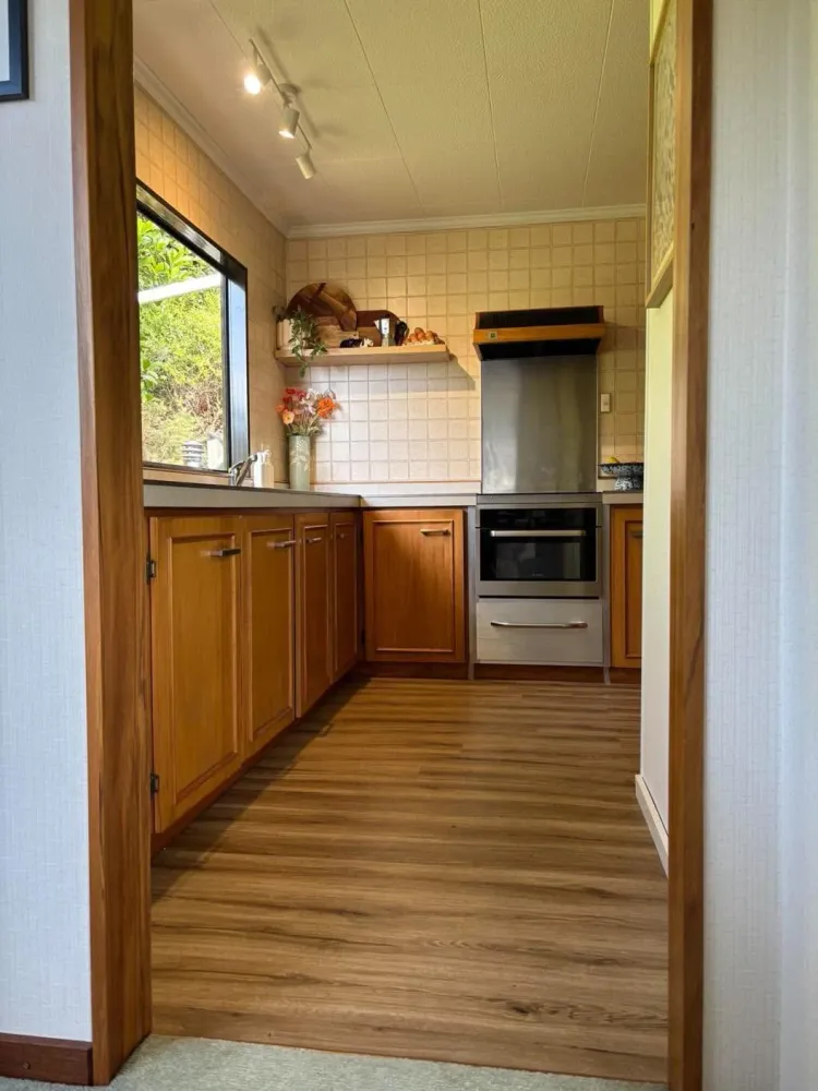 Photos of 2069 Queen Charlotte Dr
