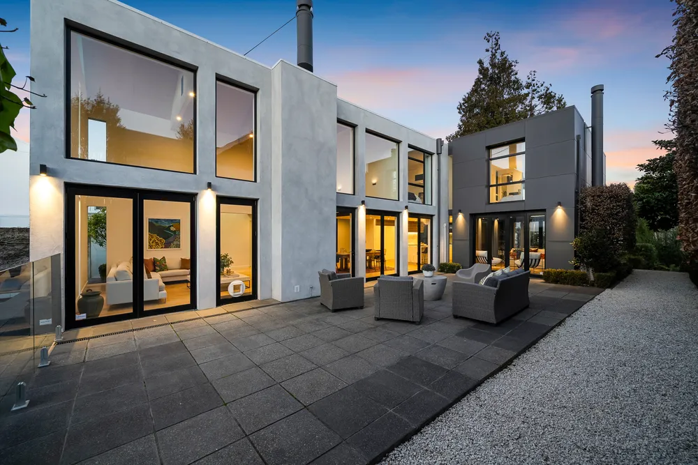 Photos of 18 Allister Avenue