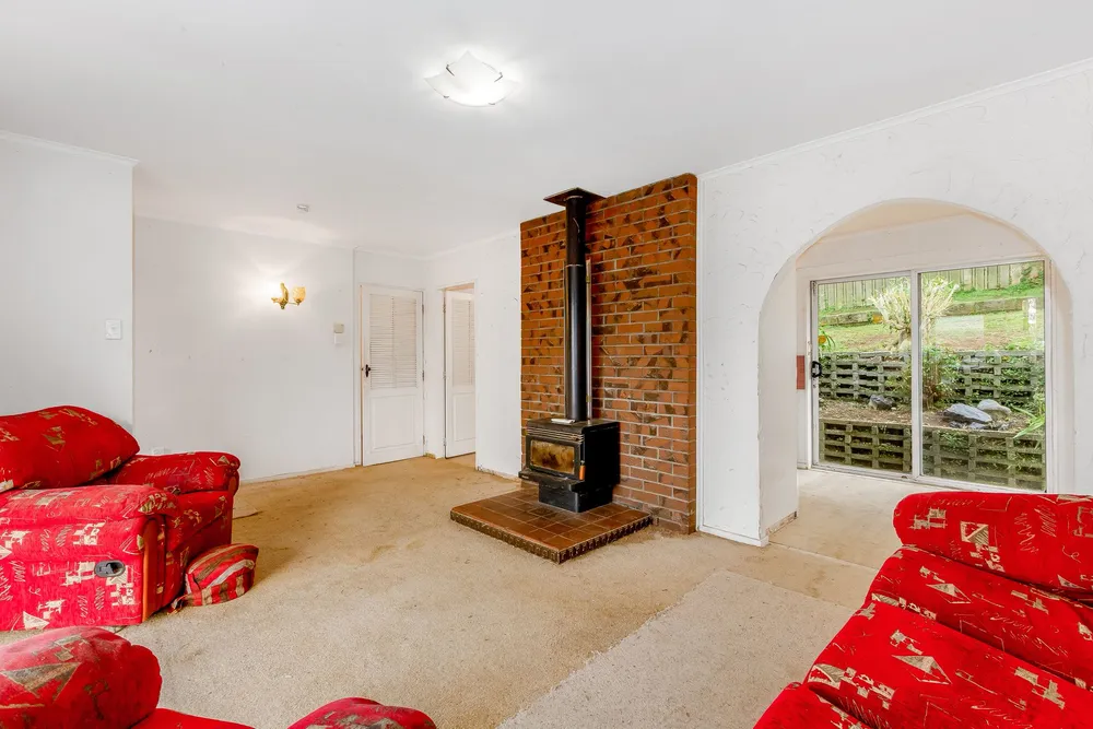 Photos of 472 Warspite Avenue