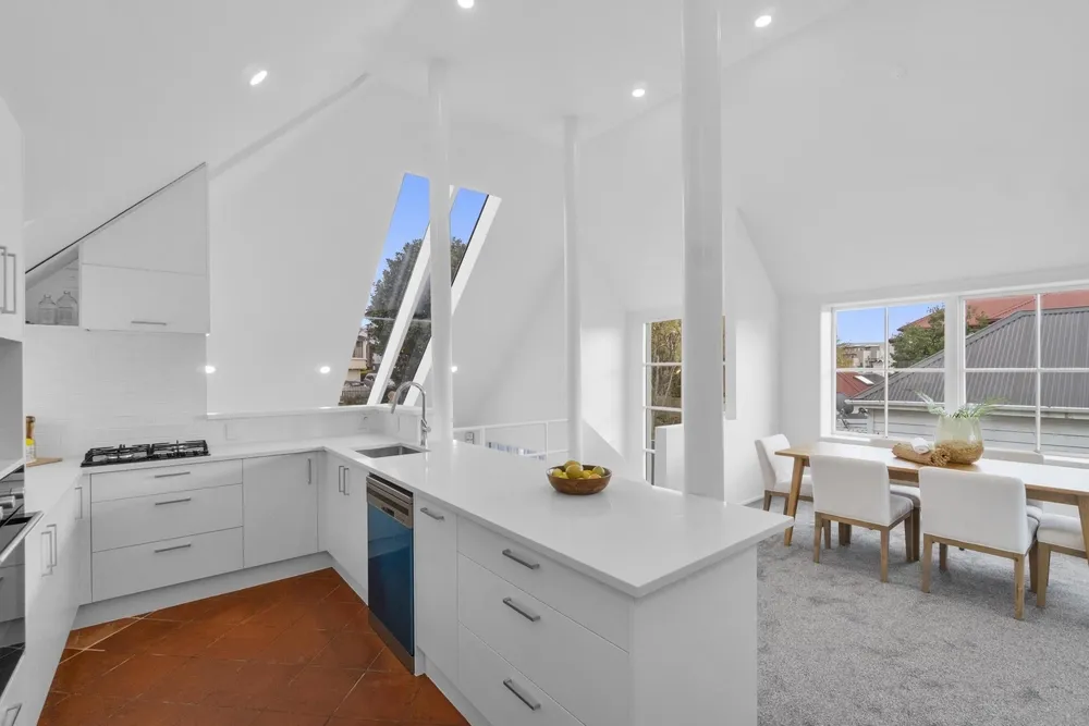 Photos of 13 Mamie Street