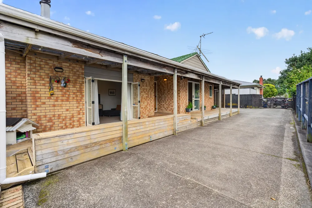 Photos of 21A Savoy Road