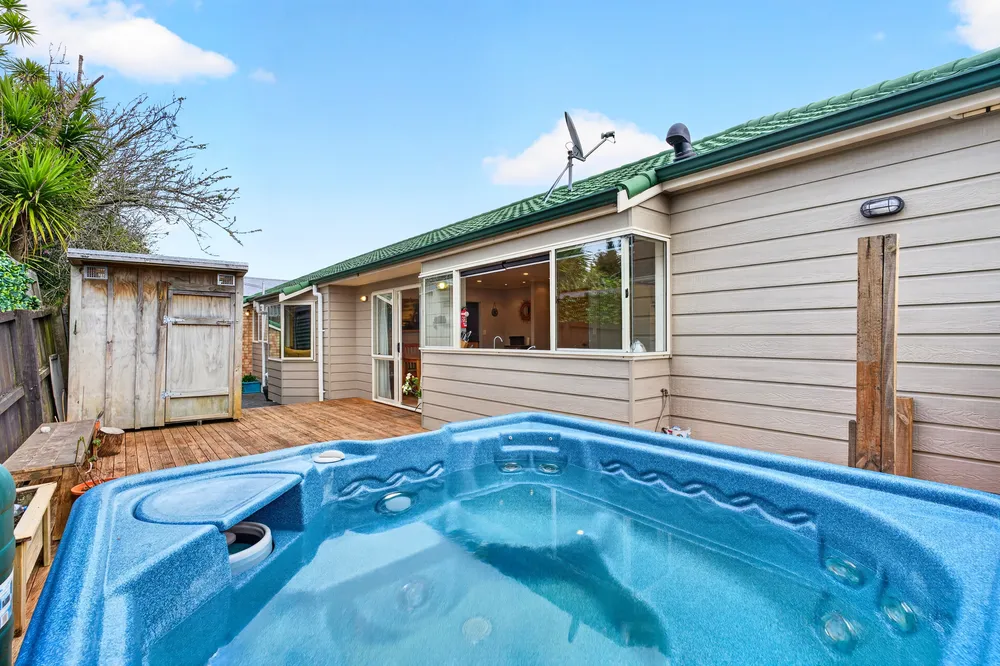 Photos of 21A Savoy Road