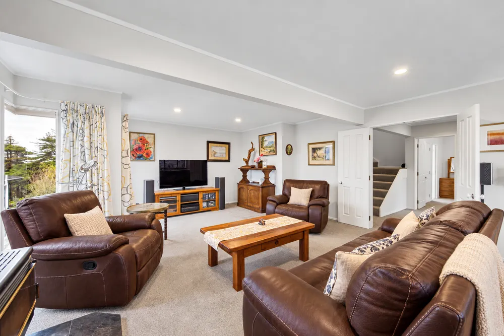 Photos of 49 Cockle Bay Road