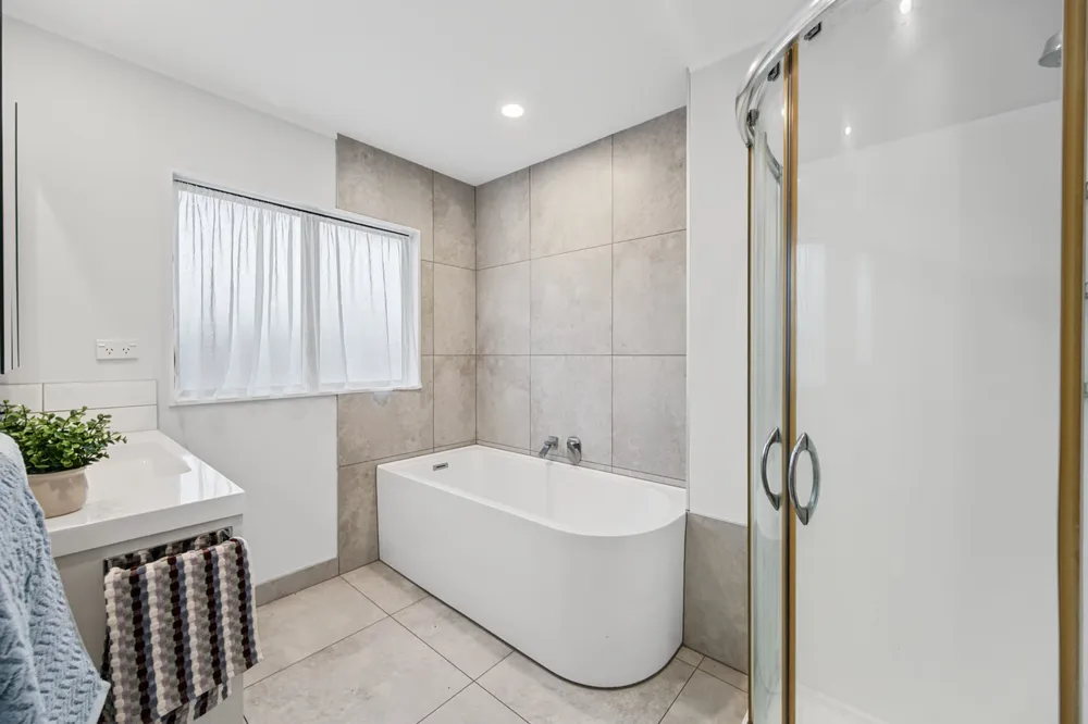 Photos of 49 Cockle Bay Road