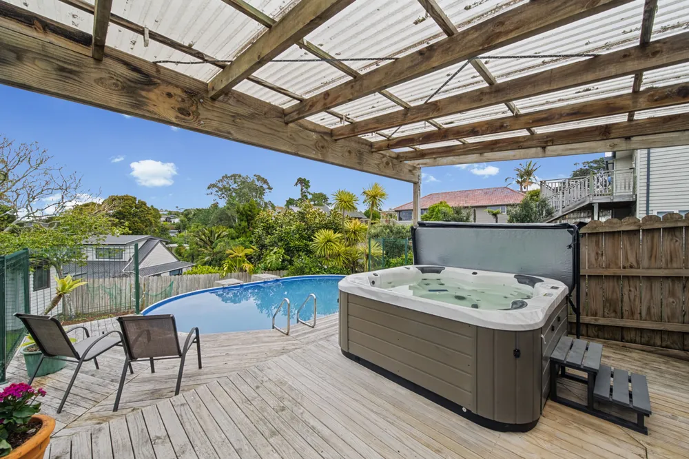 Photos of 49 Cockle Bay Road