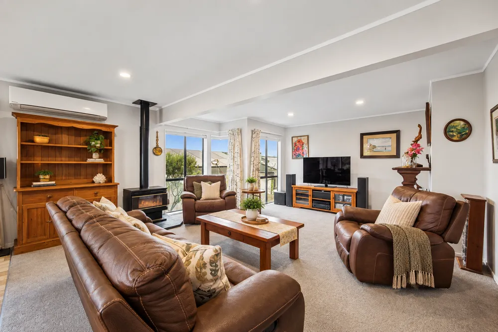 Photos of 49 Cockle Bay Road