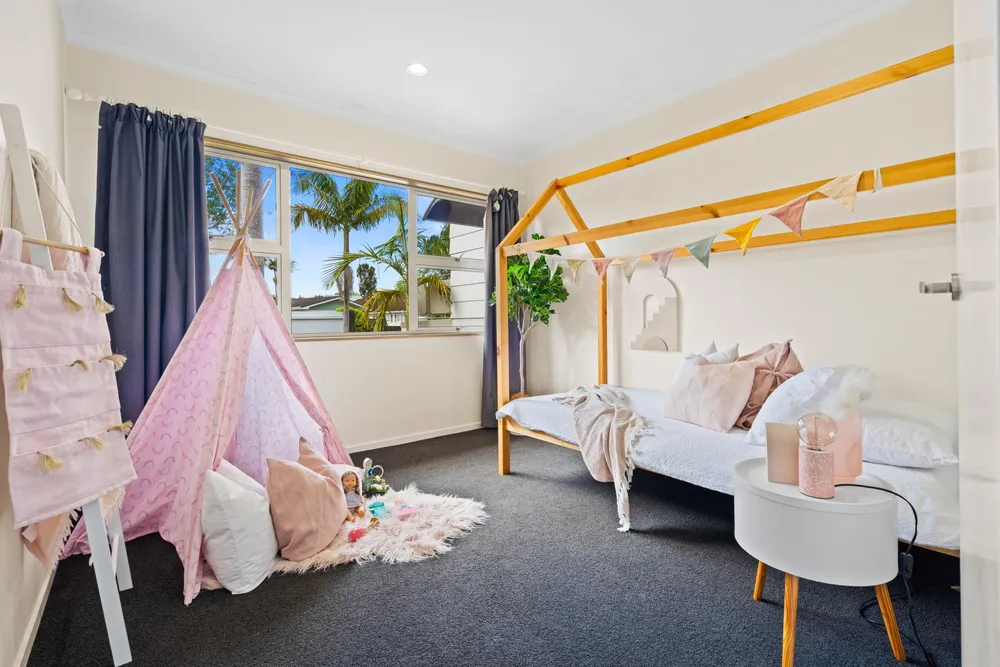 Photos of 17 Kotare Crescent