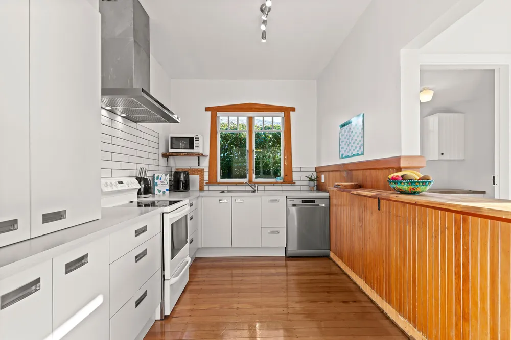 Photos of 61 Diamond Avenue