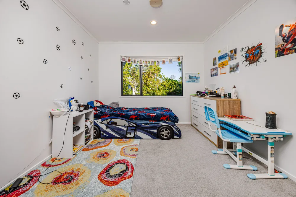 Photos of 192 Rosebank Road