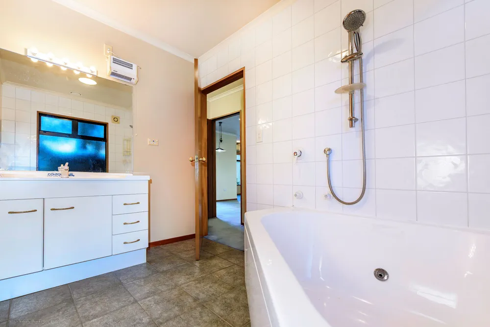 Photos of 74A Patten Street
